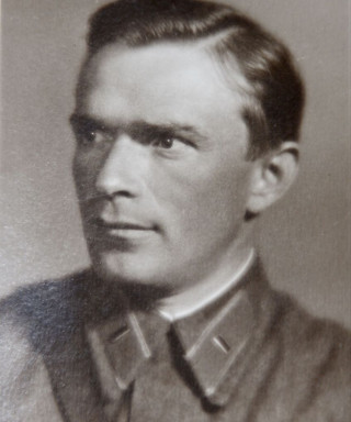 Наумов Александр Тихонович