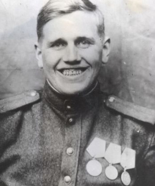 Максимов Иван Максимович