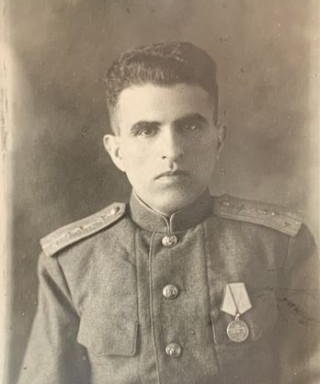 Ероян Рафаэль Сергеевич