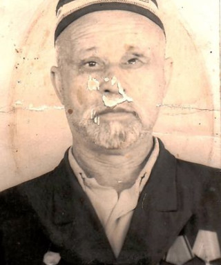 Махмудов Шариф