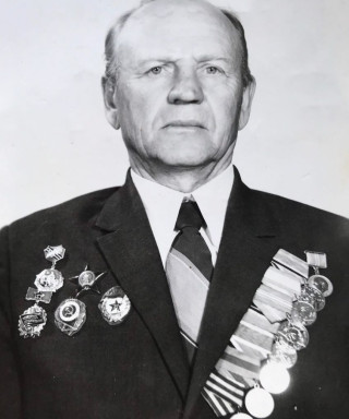 Медведев Дмитрий Тихонович