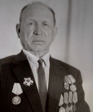 Ермолин Максим Егорович