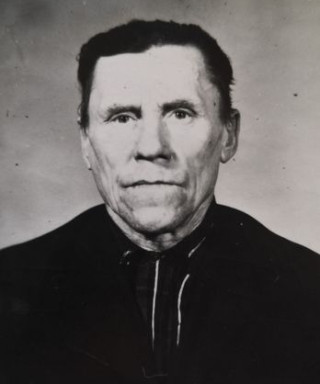 Зверев Иван Иванович