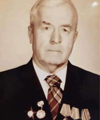 Махнев Пётр Тимофеевич