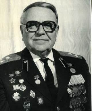 Лухманов Владимир Иванович