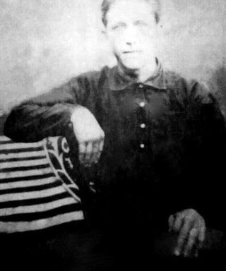 Махнёв Иван Матвеевич