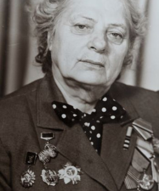 Маслова (Бугаевская) Анна Ивановна