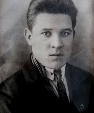 Артемов Иван Максимович