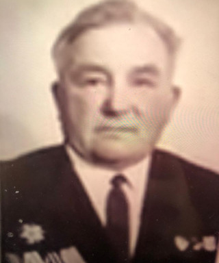 Петров Петр Зиновьевич