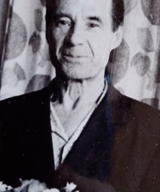 Антонов Антон