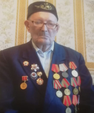 Киямов Сахат