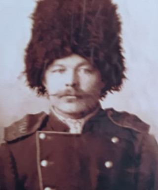 Петров Петр Тарасович