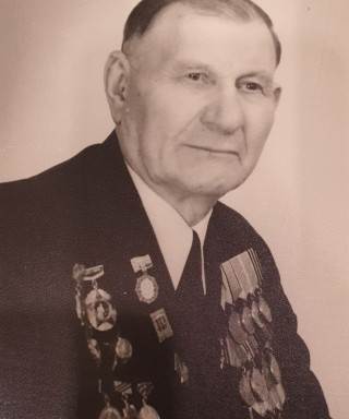 Евстратов Егор Яковлиевич