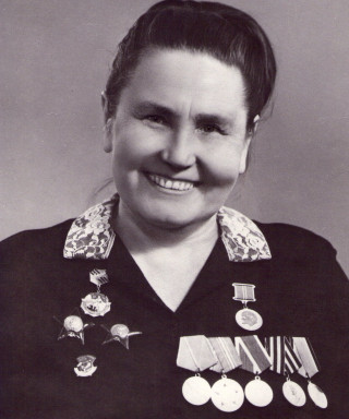 Кудря (Белоусова) Елена Ивановна