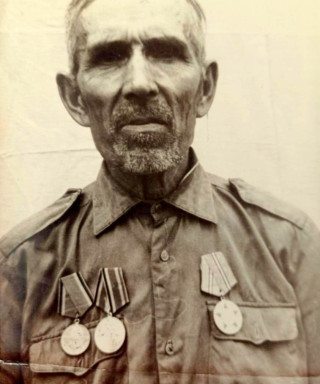 Петров Илья Петрович