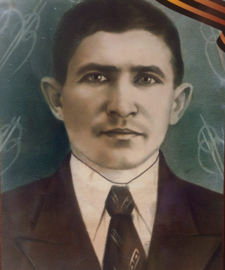 Аверченков Петр Петрович