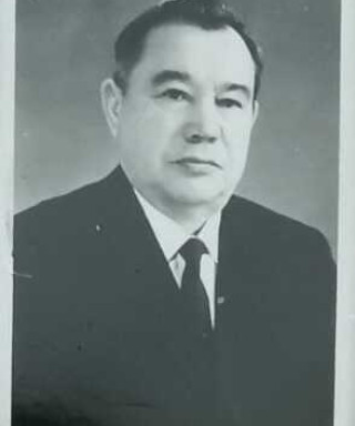 Петров Михаил Петрович