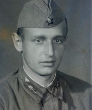 Зверев Юрий Борисович